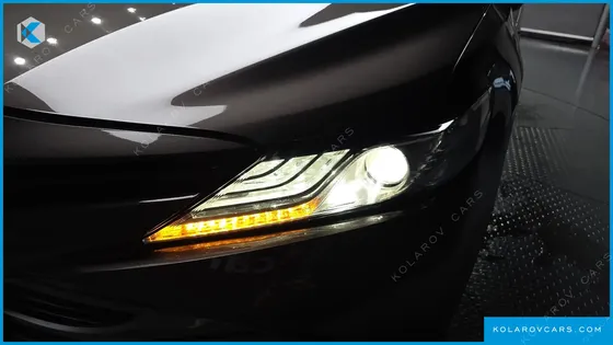 TOYOTA CAMRY 2.5 XLE HYBRID