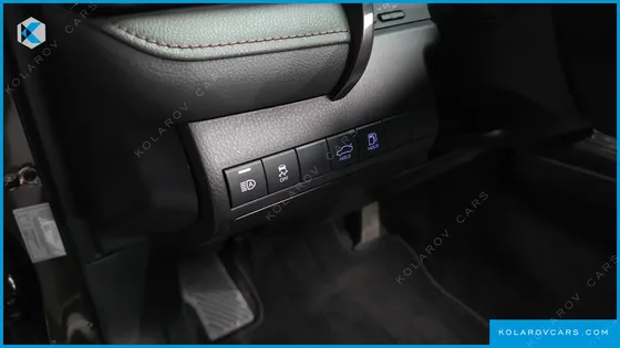 TOYOTA CAMRY 2.5 XLE HYBRID