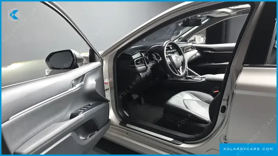 TOYOTA CAMRY 2.5 XLE HYBRID