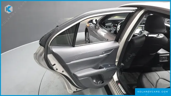 TOYOTA CAMRY 2.5 XLE HYBRID