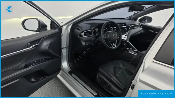 TOYOTA CAMRY 2.5 XLE HYBRID