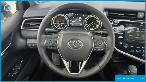 TOYOTA CAMRY 2.5 XLE HYBRID