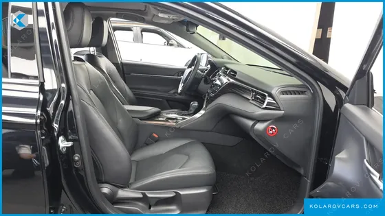 TOYOTA CAMRY 2.5 XLE HYBRID