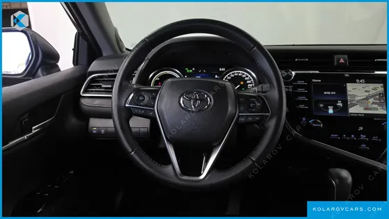 TOYOTA CAMRY 2.5 XLE HYBRID