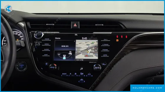 TOYOTA CAMRY 2.5 XLE HYBRID
