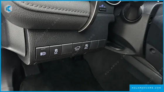TOYOTA CAMRY 2.5 LE HYBRID