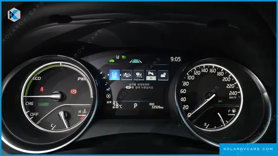 TOYOTA CAMRY 2.5 LE HYBRID