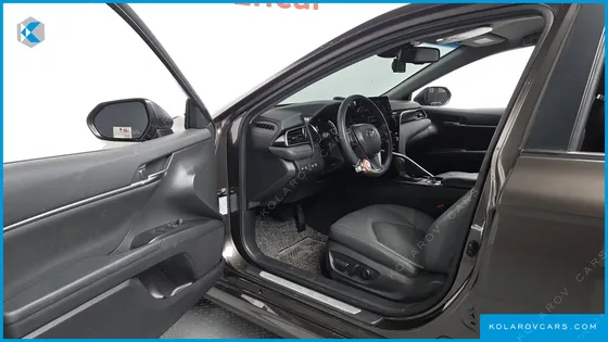 TOYOTA CAMRY 2.5 LE HYBRID