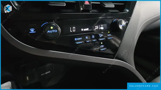 TOYOTA CAMRY 2.5 LE HYBRID