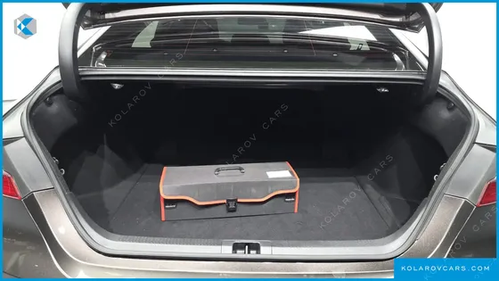 TOYOTA CAMRY 2.5 LE HYBRID