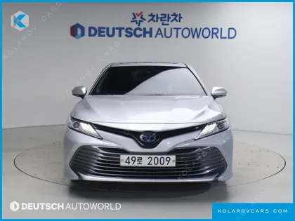 TOYOTA CAMRY 2.5 XLE HYBRID