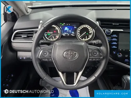 TOYOTA CAMRY 2.5 XLE HYBRID