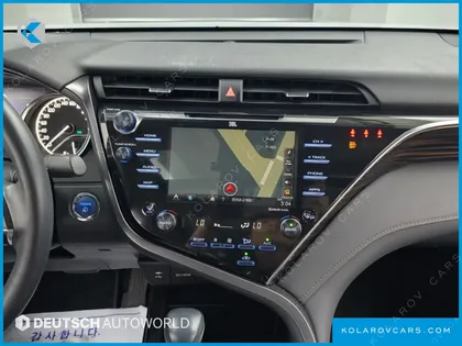 TOYOTA CAMRY 2.5 XLE HYBRID