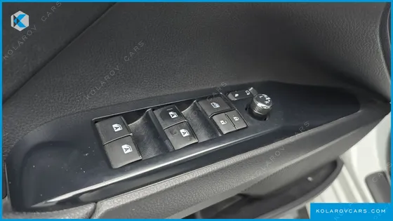 TOYOTA CAMRY 2.5 SPORT EDITION(NONO TONE)