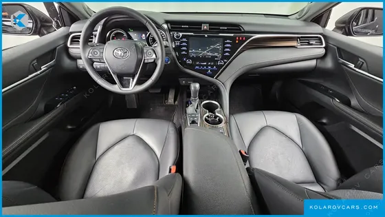 TOYOTA CAMRY 2.5 XLE HYBRID