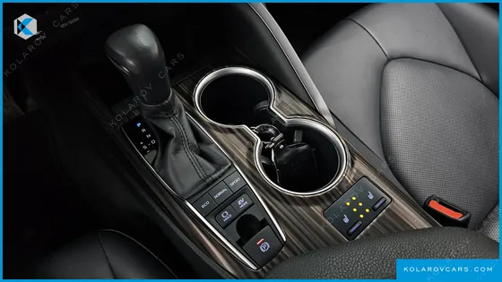 TOYOTA CAMRY 2.5 XLE HYBRID