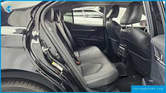 TOYOTA CAMRY 2.5 XLE HYBRID