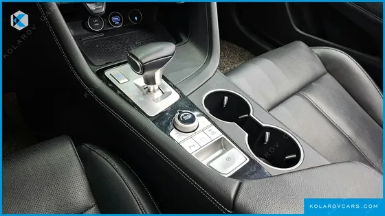 GENESIS G70 GASOLINE 2.0T 2WD