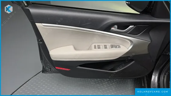 GENESIS G70 GASOLINE 2.0T 2WD