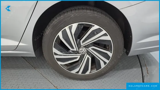 VOLKSWAGEN JETTA 1.4 TSI PREMIUM