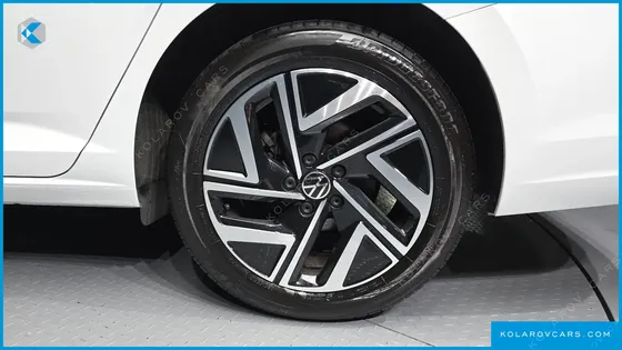 VOLKSWAGEN JETTA 1.5 TSI PRESTIGE