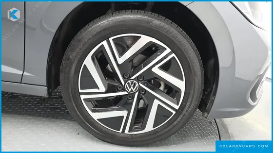 VOLKSWAGEN JETTA 1.5 TSI PRESTIGE