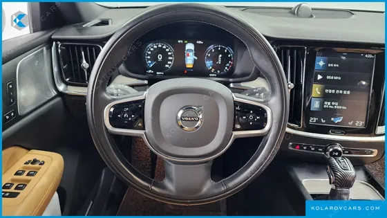 VOLVO V60 T5 PRO AWD