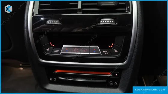 BMW X7 XDRIVE 40I DESIGN PURE EXCELLENCE 6-SEATER