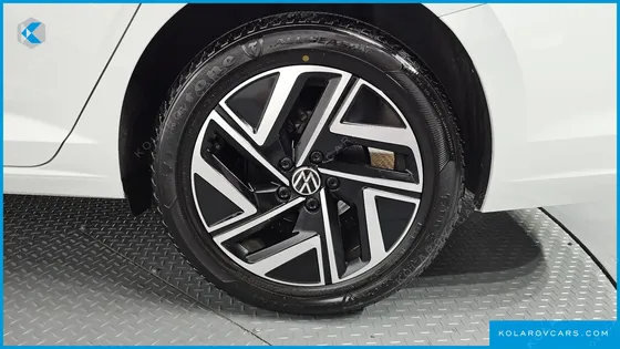 VOLKSWAGEN JETTA 1.5 TSI PRESTIGE