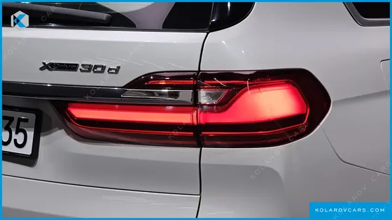 BMW X7 XDRIVE 30D DESIGN PURE EXCELLENT 6-SEATER