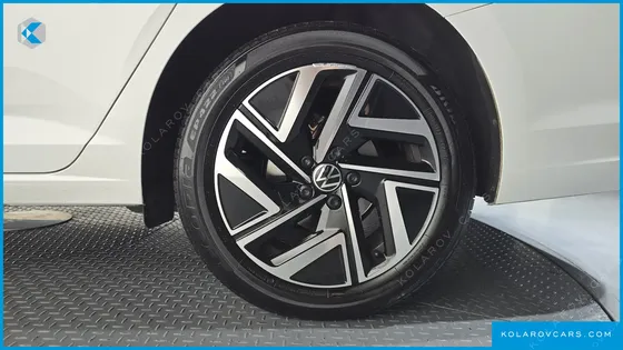 VOLKSWAGEN JETTA 1.5 TSI PRESTIGE