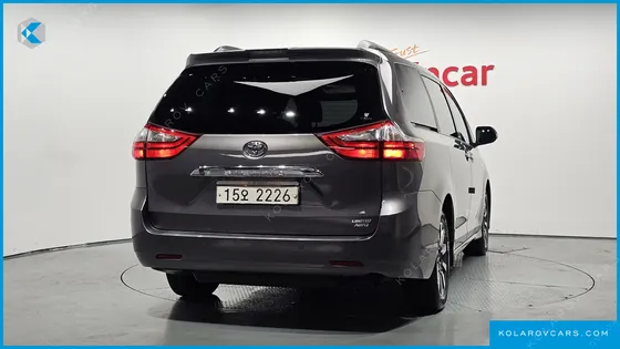 TOYOTA SIENNA 3.5 AWD