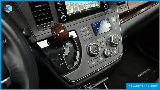 TOYOTA SIENNA 3.5 AWD