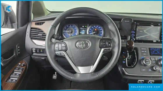 TOYOTA SIENNA 3.5 AWD