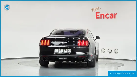 FORD MUSTANG COUPE
