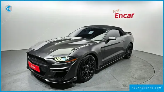 FORD MUSTANG CONVERTIBLE