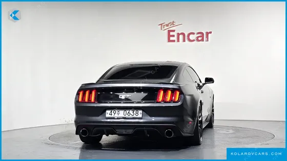 FORD MUSTANG GT COUPE