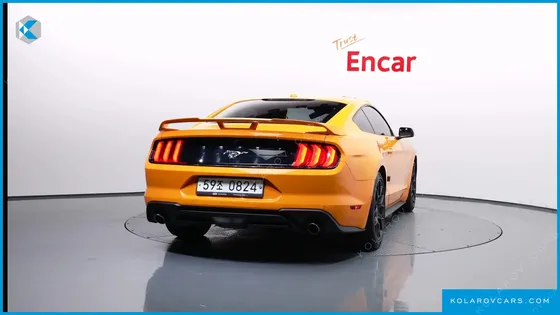 FORD MUSTANG COUPE
