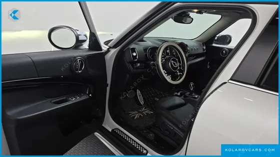 MINI COUNTRYMAN CLASSIC