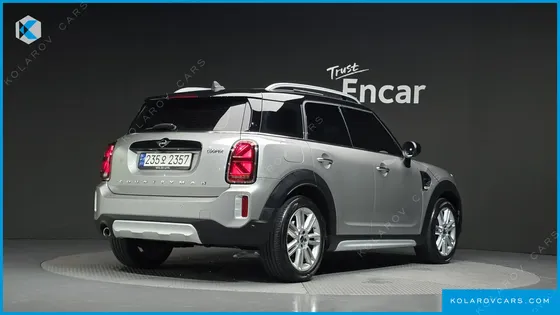 MINI COUNTRYMAN CLASSIC PLUS LAUNCH PACK
