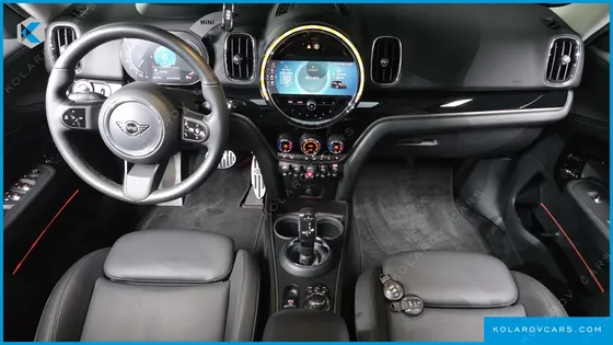 MINI COUNTRYMAN CLASSIC PLUS LAUNCH PACK