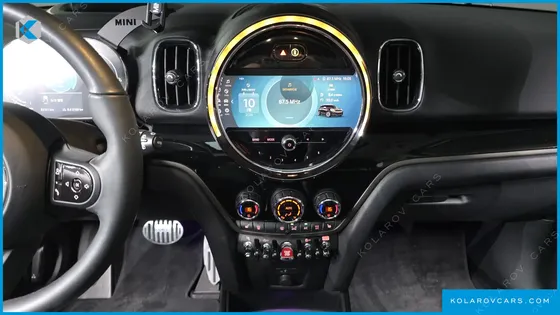 MINI COUNTRYMAN CLASSIC PLUS LAUNCH PACK