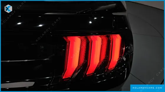 FORD MUSTANG COUPE
