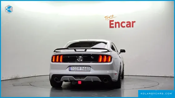 FORD MUSTANG GT COUPE