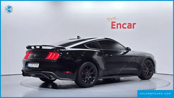 FORD MUSTANG COUPE