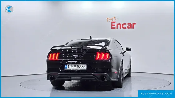 FORD MUSTANG COUPE