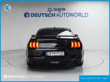 FORD MUSTANG COUPE