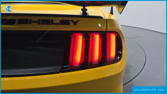 FORD MUSTANG GT CONVERTIBLE