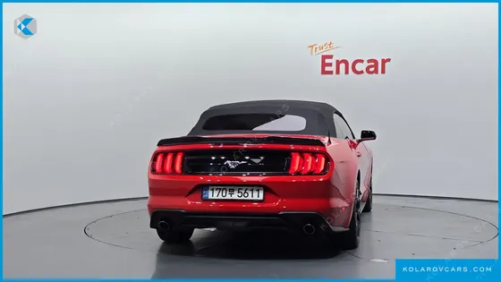 FORD MUSTANG CONVERTIBLE