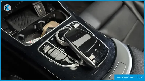 MERCEDES C-CLASS C300E 4MATIC AMG LINE